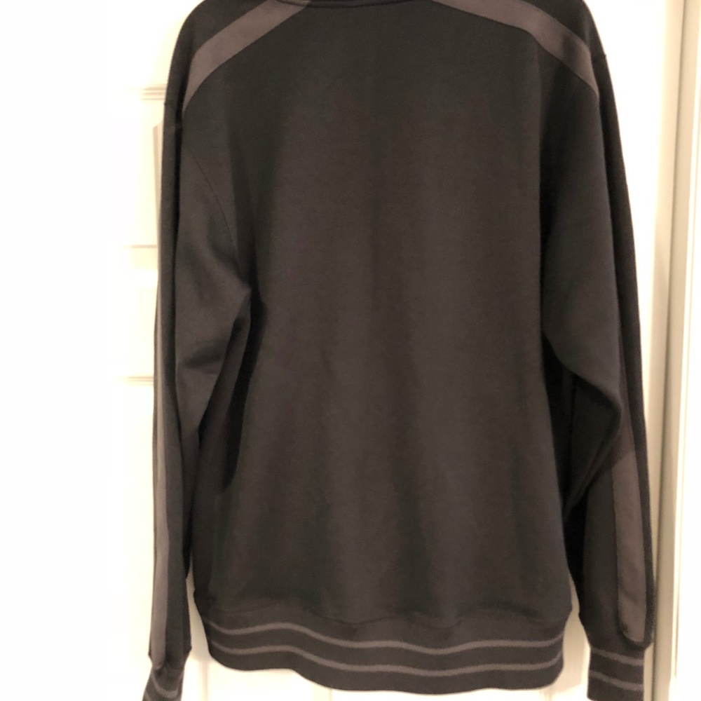 Black & Grey North Face Jacket - Picture 2 of 7